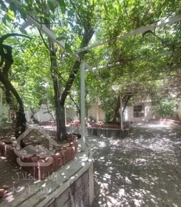 ۱۰۰متر/۲خواب/۲پارکینگ/۱۰۰متر حیاط اختصاصی