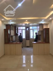 80 متر در برج مارینا