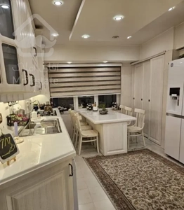 آپارتمان ۱۵۰ متر شیک و بازسازی‌شده