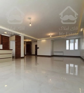 ۱۶۷متر ۳خواب بالای کاج