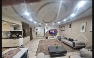 پونک ۱۳۰ متر ۳ خواب فهیم ۳ طبقه۱ فول امکانات