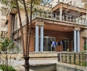 کلنگی نیاوران ۱۰۵۰ متر