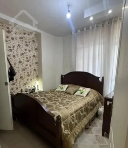 ۸۵متری طبقه اول ۱۵ شرقی شاخه اصلی