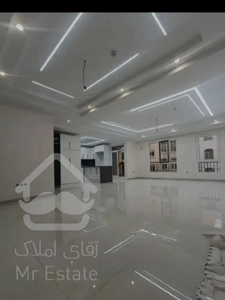 ۱۲۰متزی /فول امکانات/نقشه بینظیر /نوساز/پرچم