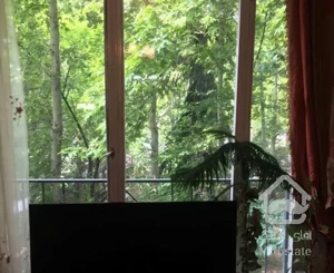 145 متر 3 خواب، مشرف به باغ، جمشیدیه