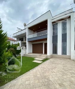 اجاره ویلا استخردار نوساز و شیک نوشهر