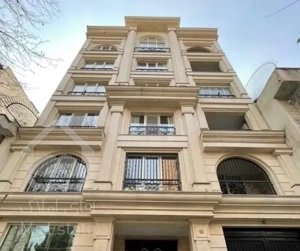 ۱۹۰ متر فاز ۱ ، تاپ لوکیشن ۸ ساله ،نما رومی ،فول ،