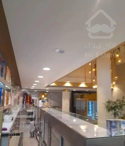 ۱۳۰ متر مغازه بر ۸متر