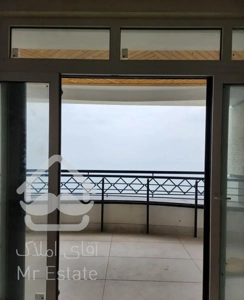 جمهوری/ ۱۷۲ متری دید دریا