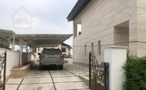 فروش خانه ویلایی ۵۵۰ متری استخردار شهرک آفتاب ۲