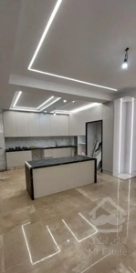 آپارتمان 120 متری 3 خواب / بازسازی شده