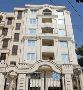 فروش آپارتمان /۲۲۰ متری / بر خیابان عطایی