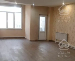 آپارتمان ۹۳ متری درختی