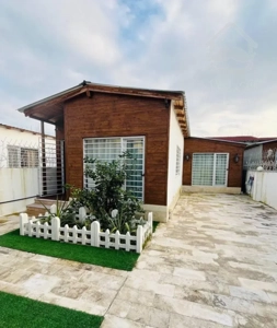 ویلا همکف دوخواب 180 متری شهرکی سند تک‌برگ