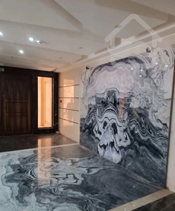 آپارتمان شریعتی روبروی مترو /115متر/سه طرف نور