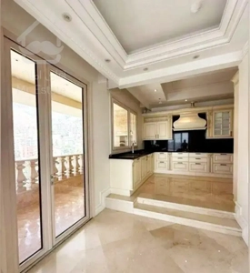 نیاوران 170متر/ویو شهر و کوهستان/تراس قابل چیدمان