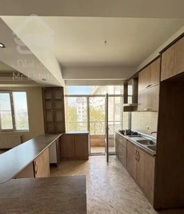 واحد ۰۱۵۰متری هم۲پارکینگ نداره که این۳تا داره....