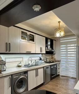 125 متر/2 خواب/فروشی شهرک نفت(منطقه یک) سند تک برگ