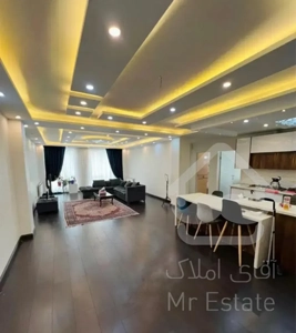 بالای میدان کاج ۱۲۰ متر ۲ خوابه با امکانات