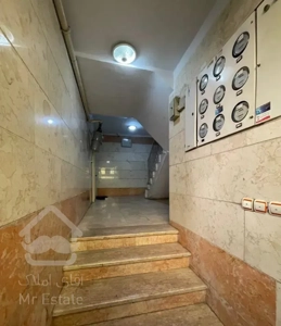 ۹۵ متر طبقه اول حیاط اختصاصی