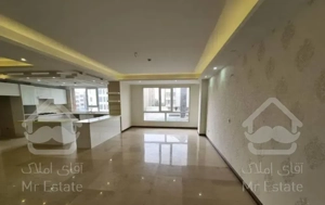 میدان اراج ۲۰۰۰متر یکجا (اداری)