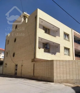 طبقه اول دلباز