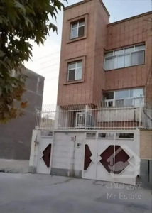 فروش خانه سه طبقه