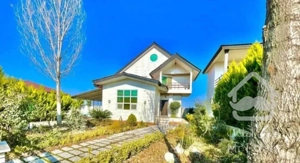 ویلاباغ کلاسیک ۲۷۵زمین/۱۴۸بنا/سنددار