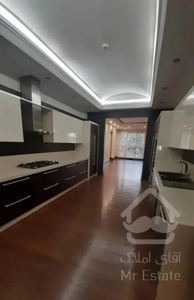 قیطریه ۱۹۵ متر سه خواب