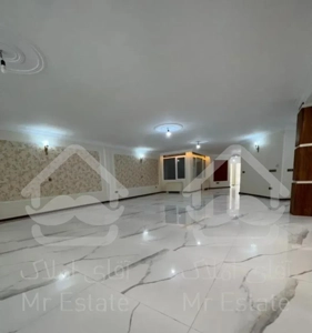 ۲۴۰متر ۳خواب (پارک‌ملت)