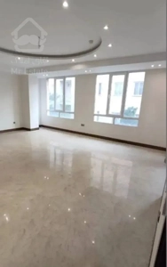 ۸۲متر /سالن پرده خور /با نقدینگی ۱۰۴۰۰