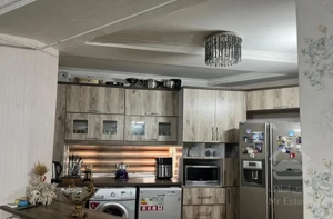 ۹۰متری نزدیک میدان ۱۷شهریور