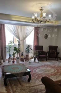 فروش آپارتمان ۱۲۲ متری ۳ خوابه در شهرک لاله