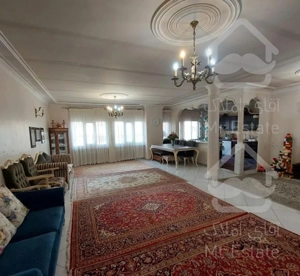 مرزداران ۱۸۰ متر فول امکانات