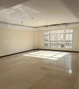۱۳۲متر* ۳خواب *سالن سرتاسر پرده خور* تک واحدی