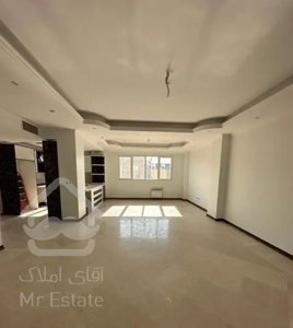 ۱۱۷ متر ۲ خواب / سالن پرده خور / تکواحد