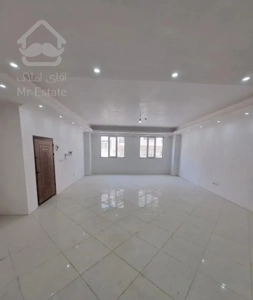 اپارتمان 128متر/نوساز/سند آماده/جنوبی