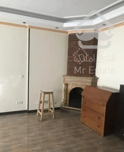 ۹۰ متری دو خوابه حیاط اختصاصی طبقه اول خیابان وصال