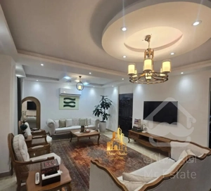 املاک قصرشهر // آپارتمان ۹۳ متری // ط اول تک واحدی