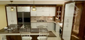 فروش آپارتمان ۹۵ متری شانزده متری اول