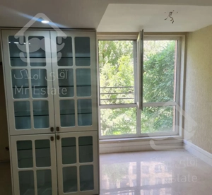 ۱۳۰ متر ۳ خواب شیک