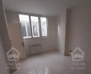 نیاوران، شمال کاخ، ۱۰۰متر فروشی در برج