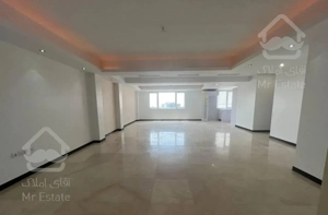 محمودیه ۱۵۰ متر /۳ خواب/ ۲ پارکینگ سندی/ نور