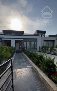 ویلا شهرکی ۲۴۰ متر با سند و جواز/روف گاردن