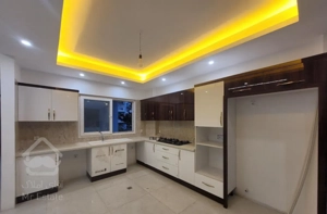 خ دهخداواحد۲۰۰ متری سه خوابه خوش نقشه کلیدنخورده