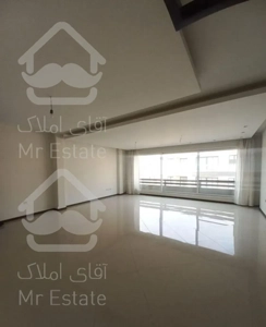 قیطریه ۱۵۵متر ۳خواب ۲پارکینگ سندی باکس