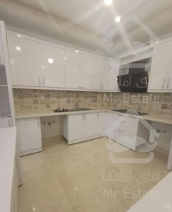 110متر/کاملا نورگیر