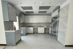 ۱۴۵متر کلید نخورده