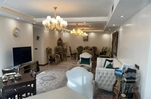 آپارتمان ۱۳۵ متری  ۳خواب طبقه۴