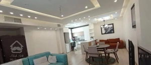 میرداماد میدان کتابی ۸۰ متر ۱خوابه